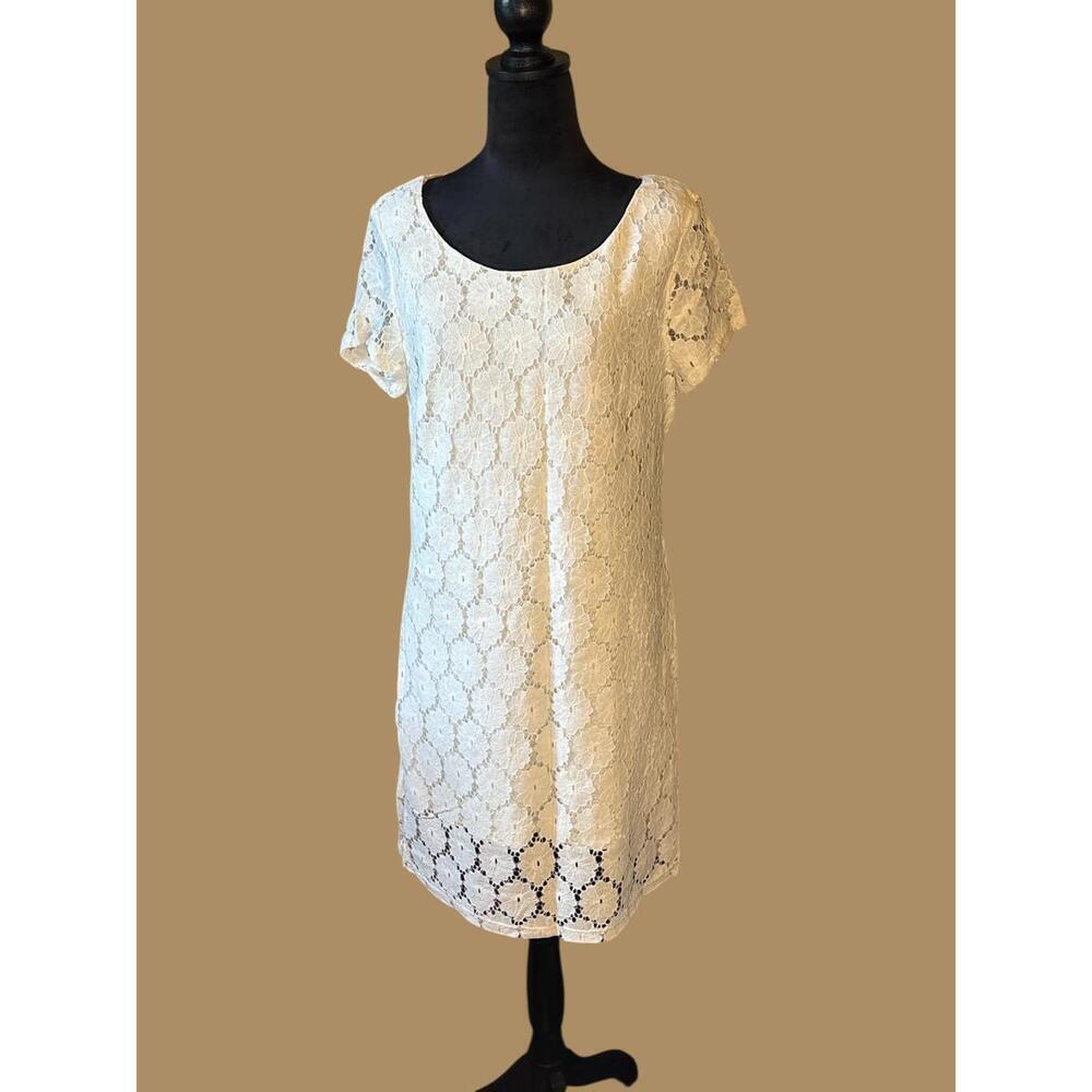 NWOT xhilaration Elegant Cream Lace Short Sleeve Dress - Size L